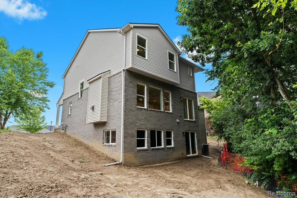 5179 WIMBLEDON Circle, Ann Arbor, MI 48108 — Photo 40