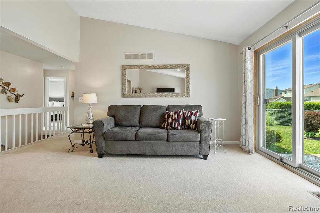 42393 Royal Lane, Clinton Twp, MI 48038 — Photo 6