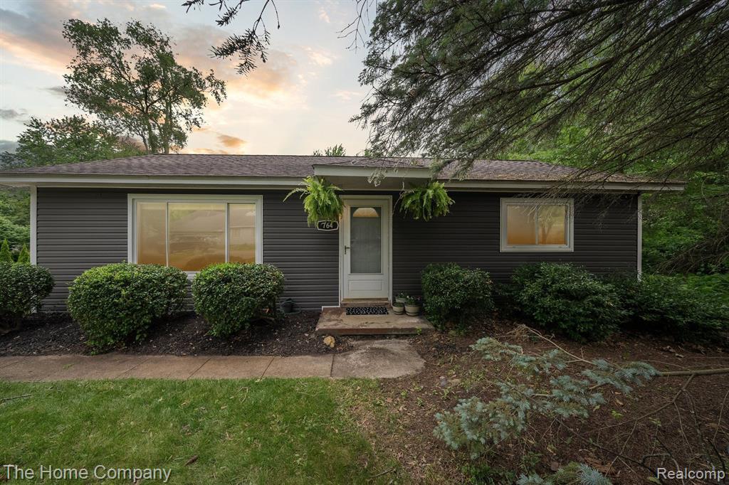 764 Dunreath Street, Wolverine Lake, MI 48390 — front exterior
