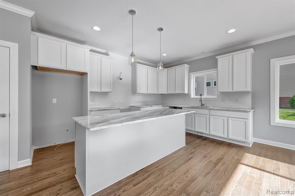 6064 Woodridge Lane, Grand Blanc, MI 48439 — Photo 15