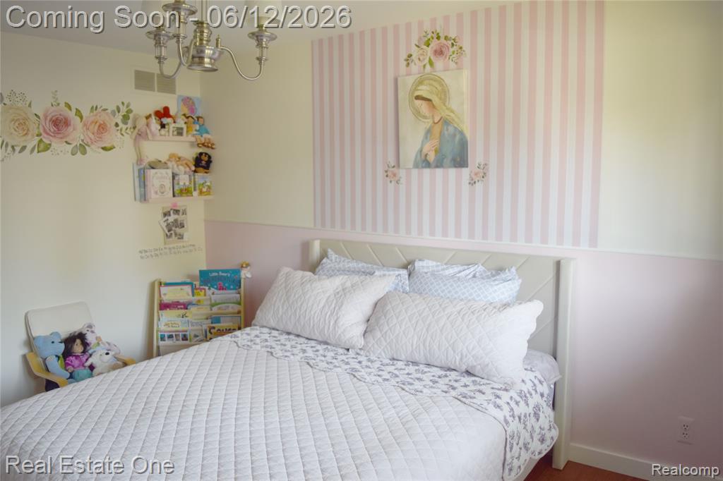 5324 Greenbriar Drive, West Bloomfield, MI 48323 — Photo 27