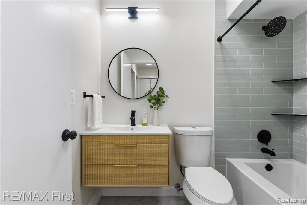 40548 Newport Drive, Plymouth, MI 48170 — Photo 12