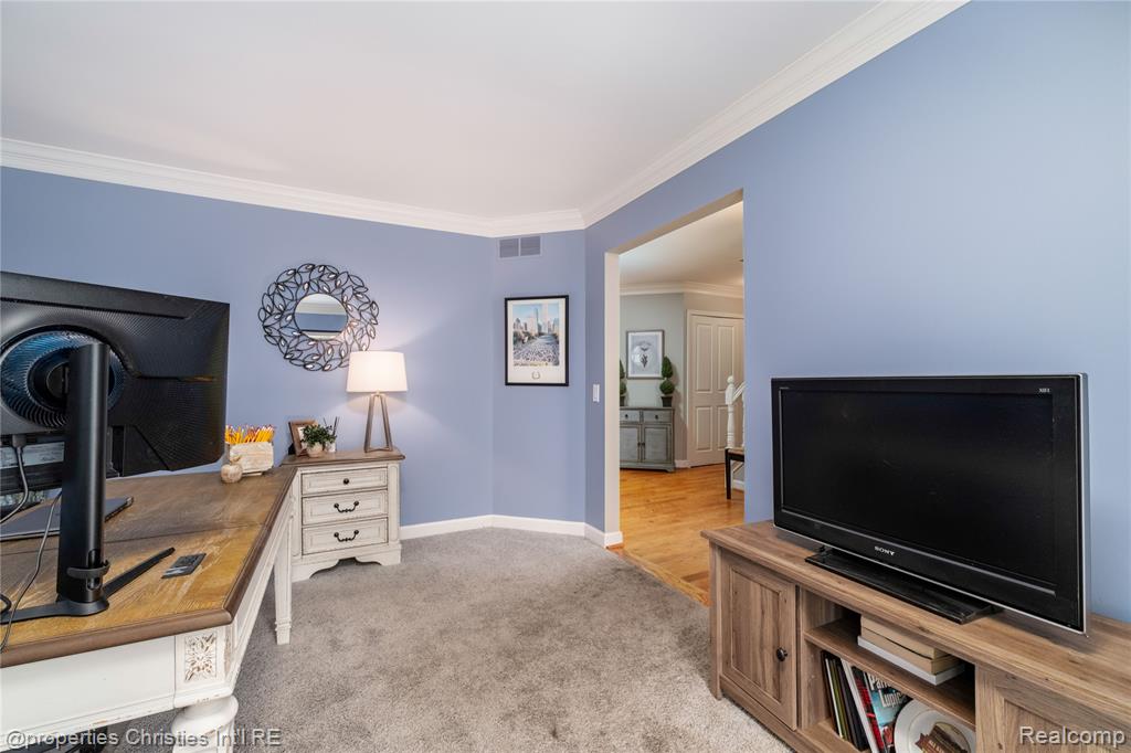 437 Covington Court, 68, Northville, MI 48168 — Photo 18