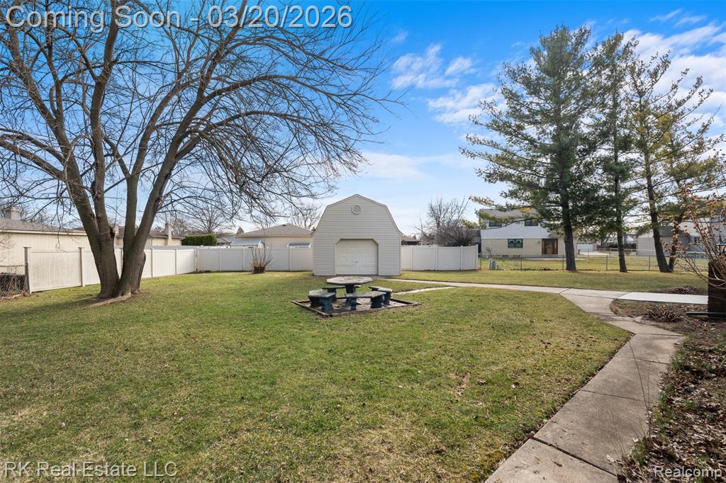 41319 Julie Court, Clinton Twp, MI 48038 — Photo 36