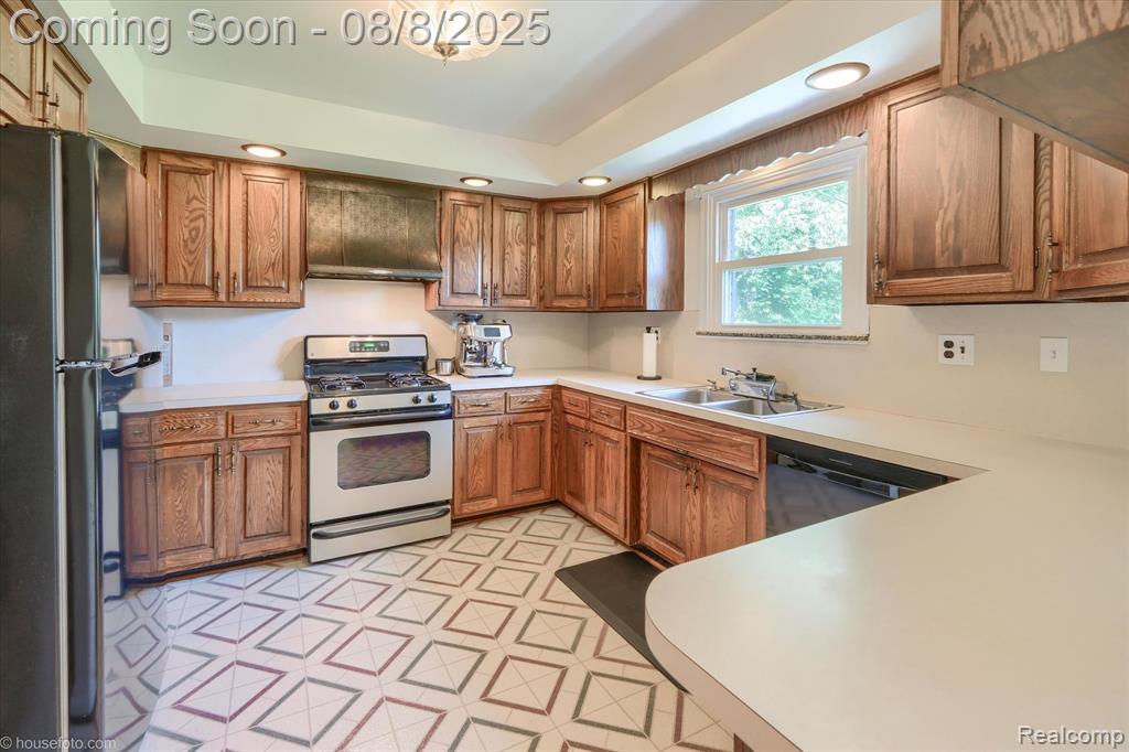 2784 S Blacks Corners Road, Imlay City, MI 48444 — Photo 11