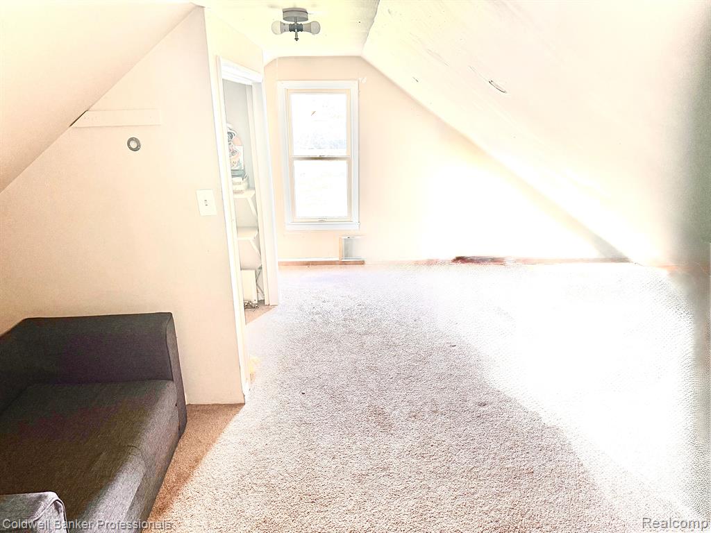 427 S LEMEN Street, Fenton, MI 48430 — Photo 6