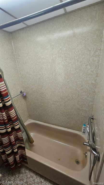 6045 CARROLL LAKE Road, Commerce Twp, MI 48382 — Photo 14
