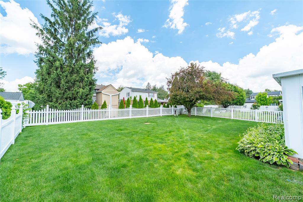 42352 Park Ridge Road, Novi, MI — Photo 34