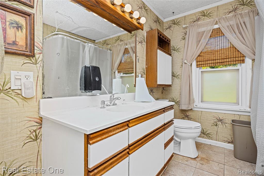9585 N Eston Road, Clarkston, MI 48348 — Photo 27