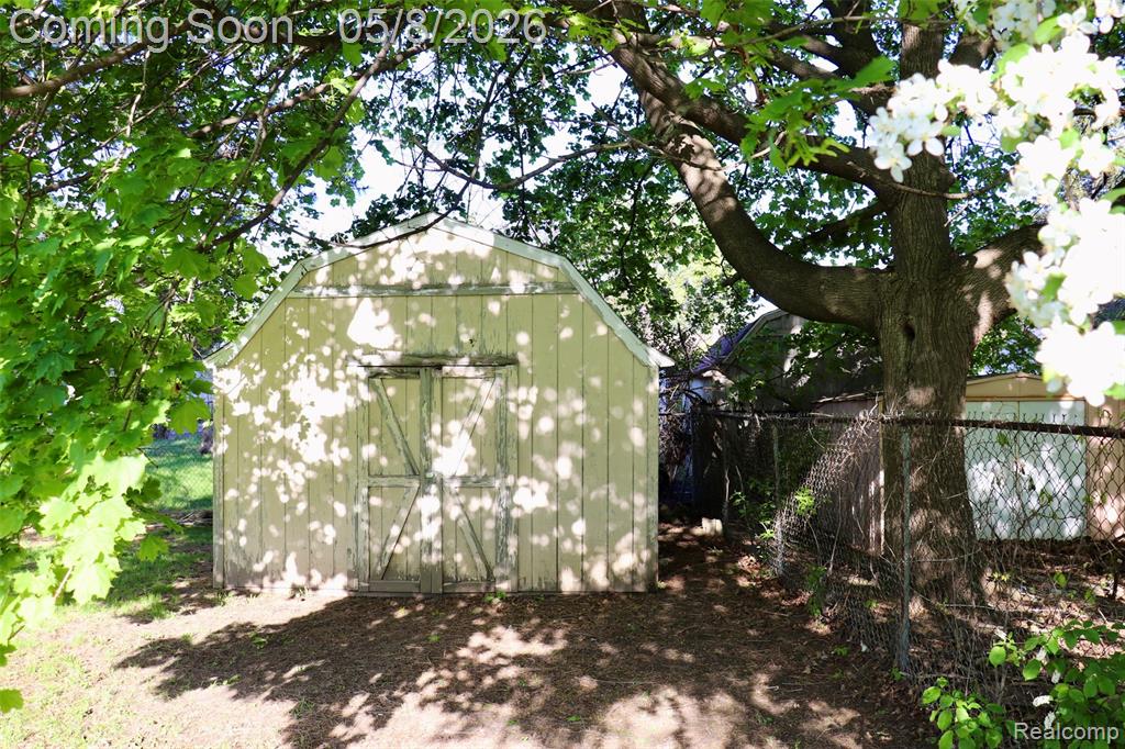 1930 Chelan Street E, Flint, MI 48503 — Photo 19