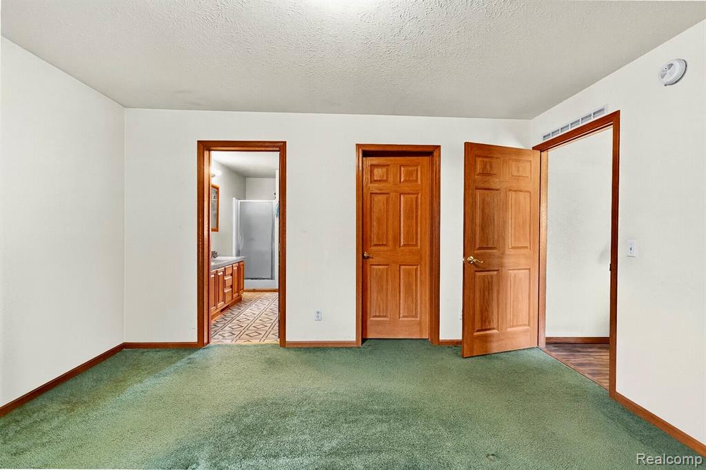 5206 Lippincott Boulevard, Burton, MI 48519 — Photo 27