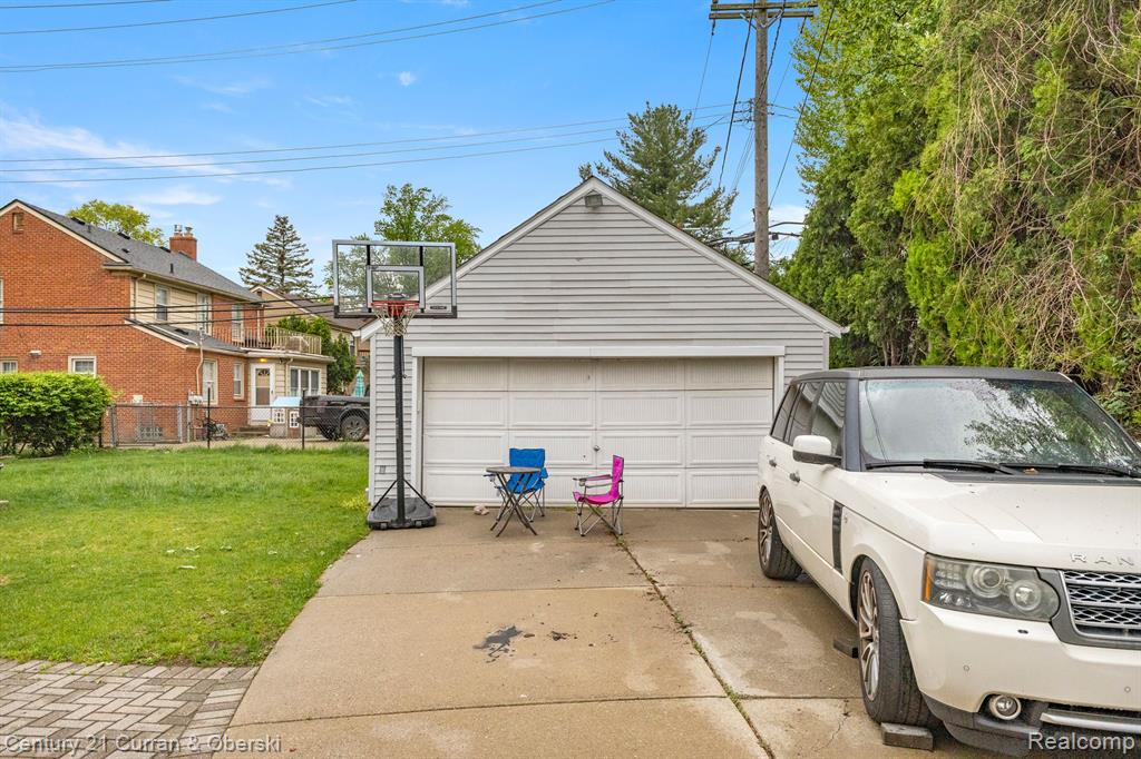 828 MERIDAN Street, Dearborn, MI 48124 — Photo 37