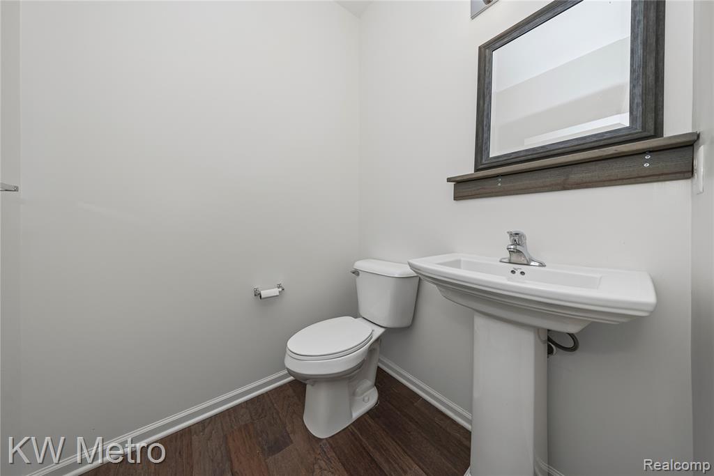 4636 Bradley Circle, Troy, MI 48085 — Photo 10