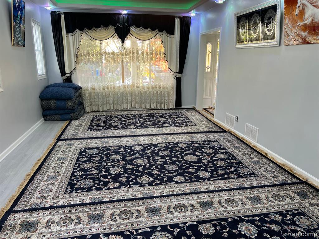 4212 Huron Street, Dearborn Heights, MI 48125 — Photo 3