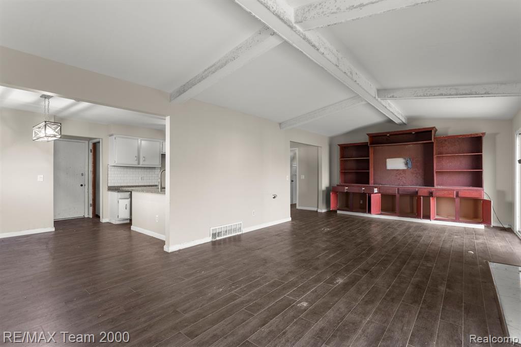 51547 SALVATORI Drive, Chesterfield, MI 48047 — Photo 11