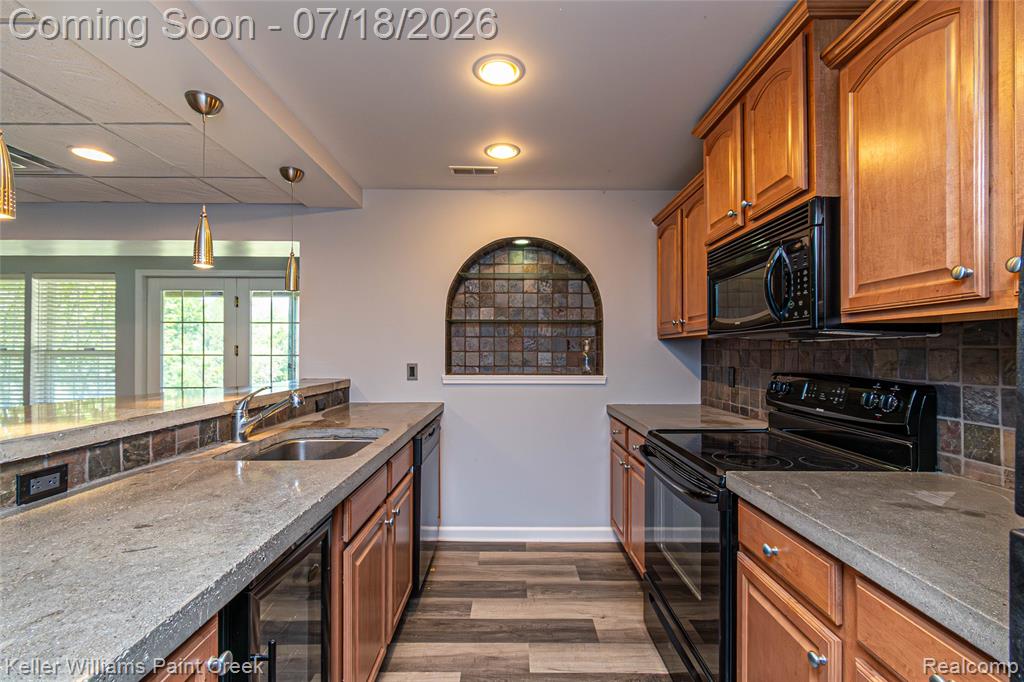 6423 Moonstone Drive, Grand Blanc, MI 48439 — Photo 73