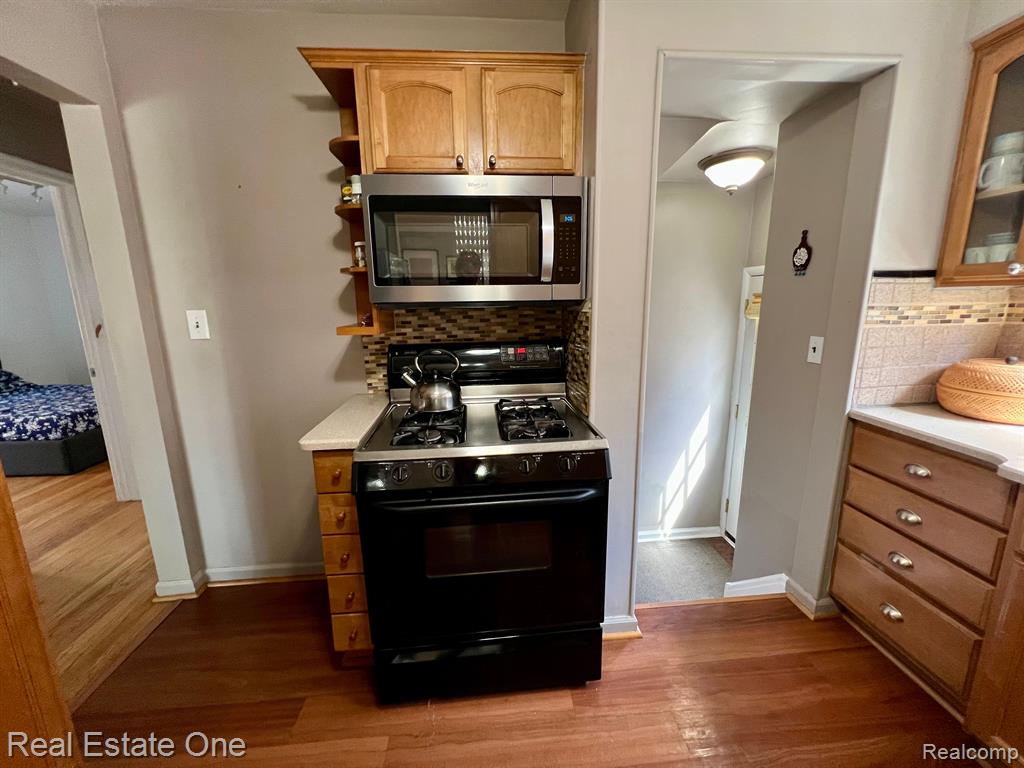 530 N LAFAYETTE Street, Dearborn, MI 48128 — Photo 13