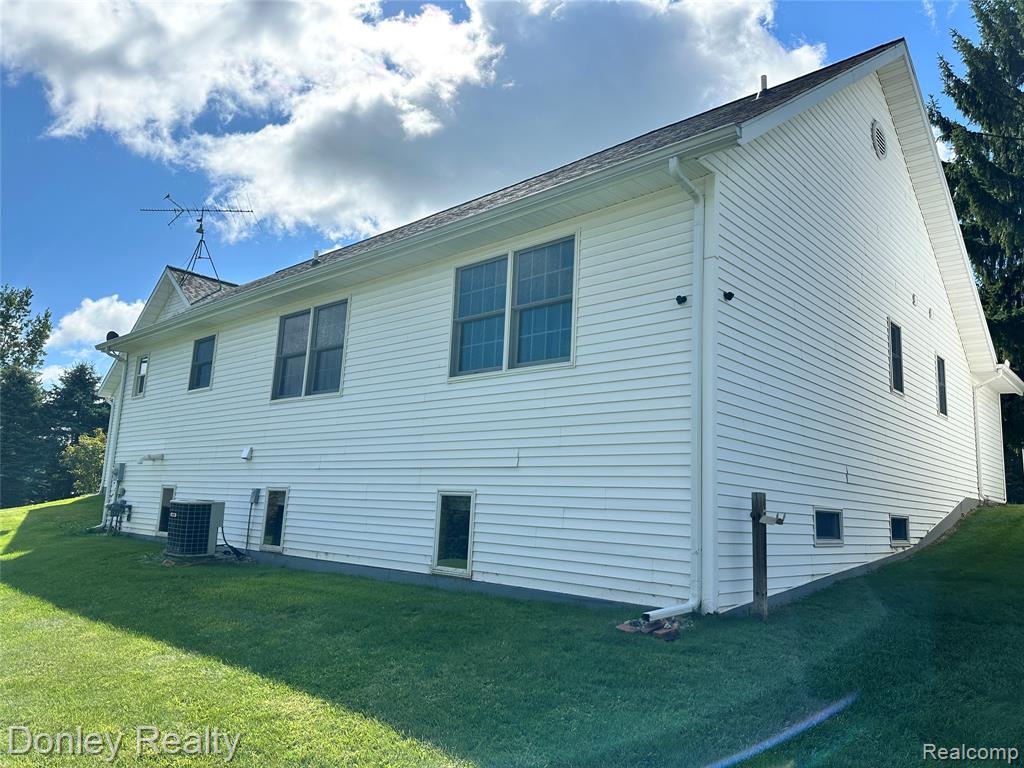 699 E Turner Street, Mayville Vlg, MI 48744 — Photo 28