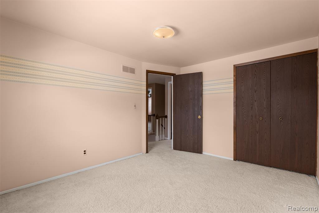 487 Pinehurst Drive, Rochester Hills, MI 48309 — Photo 24