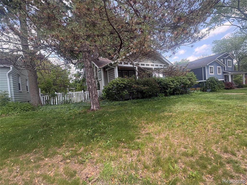2134 Beverly Boulevard, Berkley, MI 48072 — front exterior