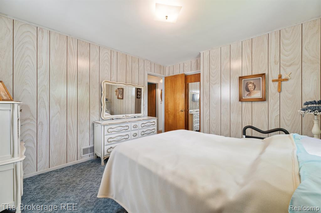 812 E Atherton Road, Flint, MI 48507 — Photo 18