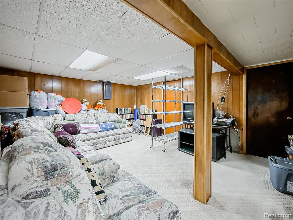 6775 Cedarbrook Drive, Bloomfield Hills, MI 48301 — Photo 25
