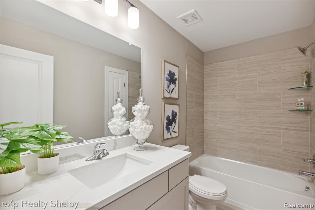 52009 Wellington Valley Drive, Macomb, MI 48042 — Photo 34