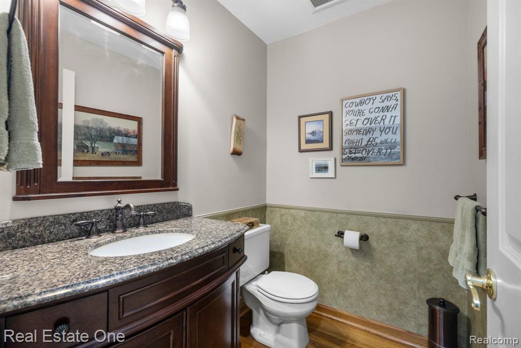 44211 CHEDWORTH Drive, Northville, MI 48167 — Photo 23