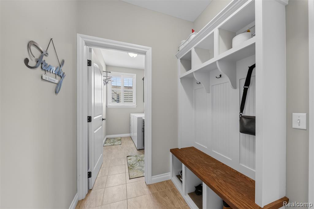 2531 Walnut View Drive, Howell, MI 48855 — Photo 19