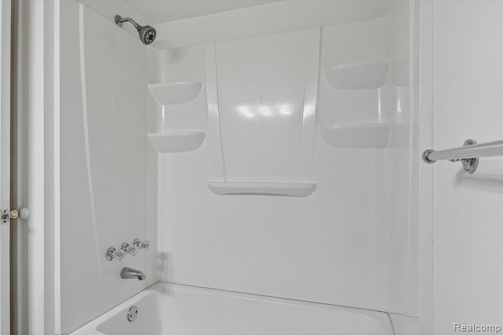 2037 E Franklin Drive, Canton, MI 48187 — Photo 31