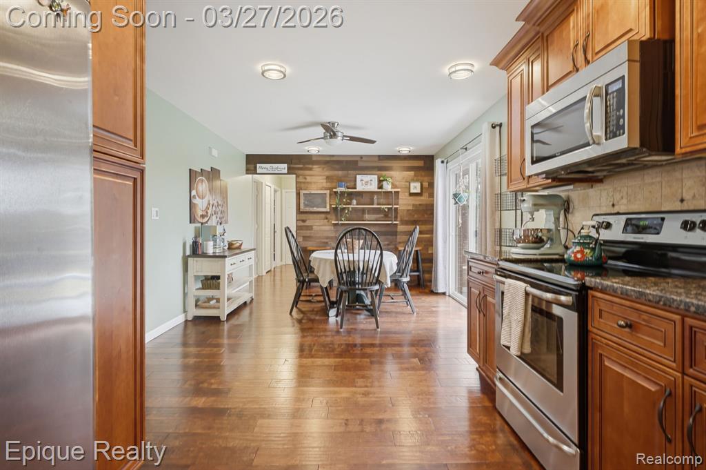 8102 Dungarvin Drive, Grand Blanc, MI 48439 — Photo 14