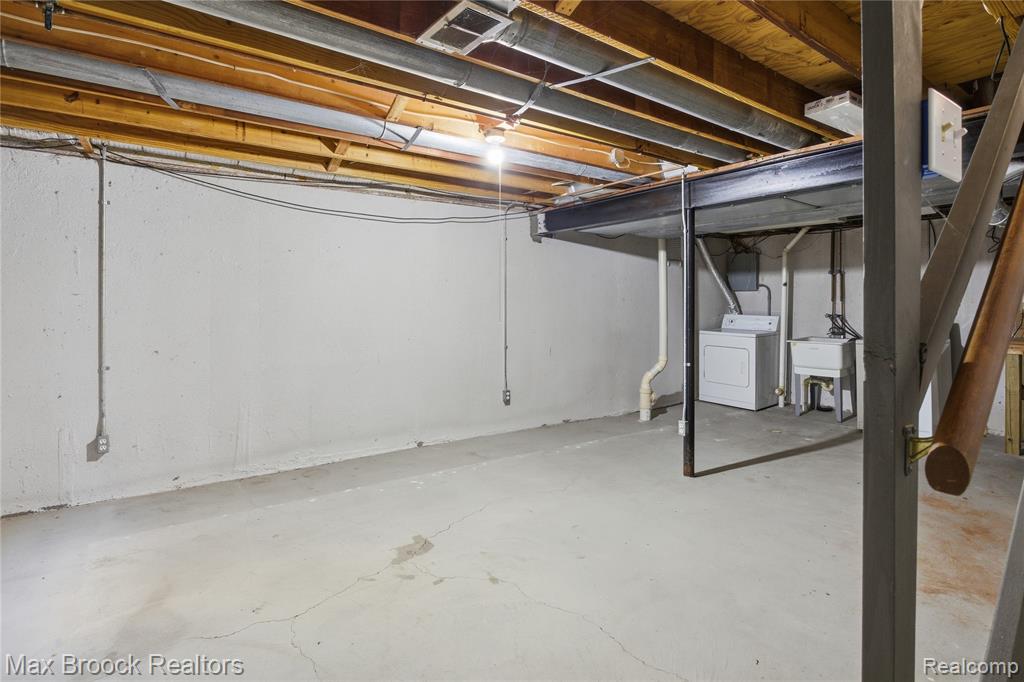2846 Bombridge Court, Ann Arbor, MI 48104 — Photo 26