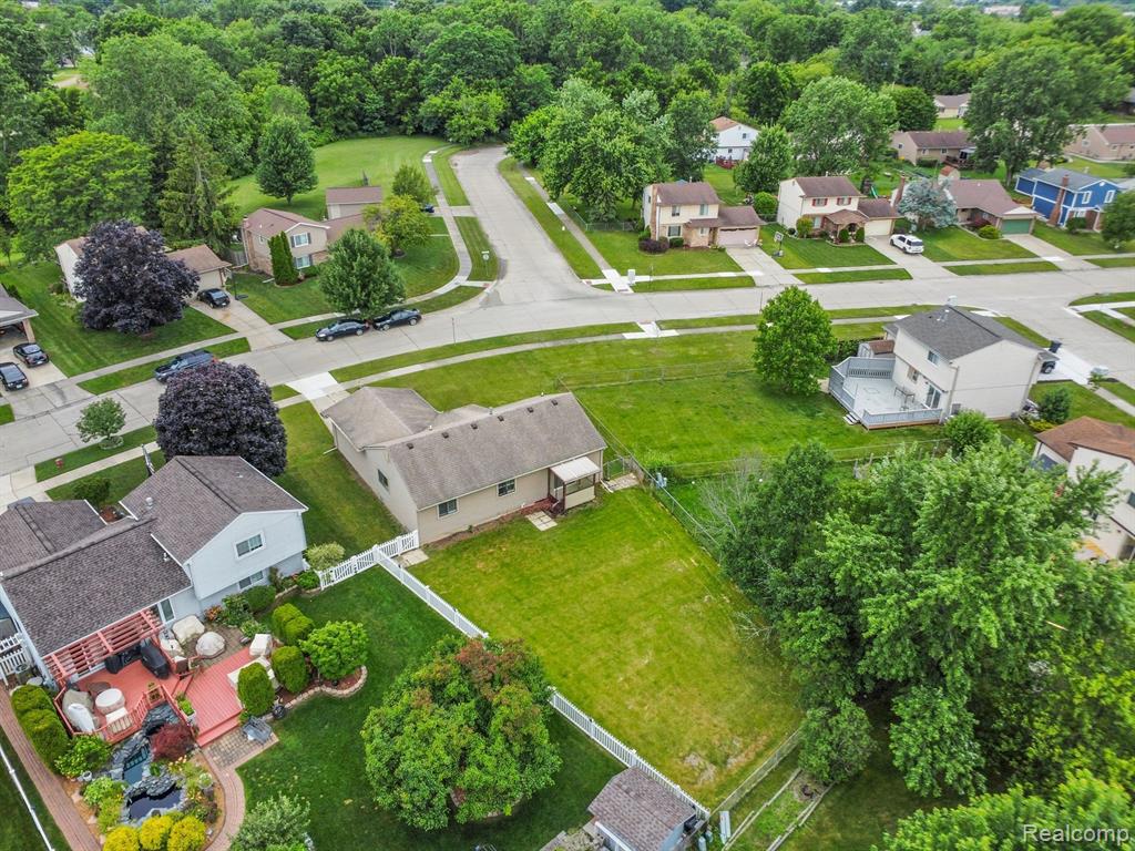 1670 WILLARD Drive, Canton, MI 48187 — Photo 43
