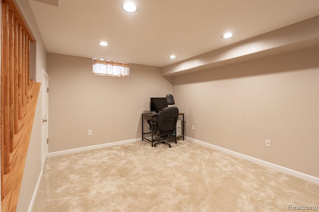 6905 Lathers Street, Garden City, MI — Photo 20
