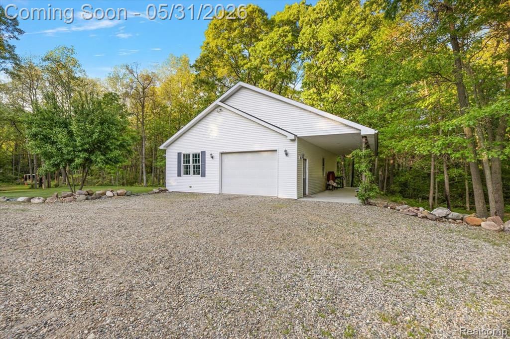 500 Hawk High Hill Road, Metamora, MI 48455 — Photo 5