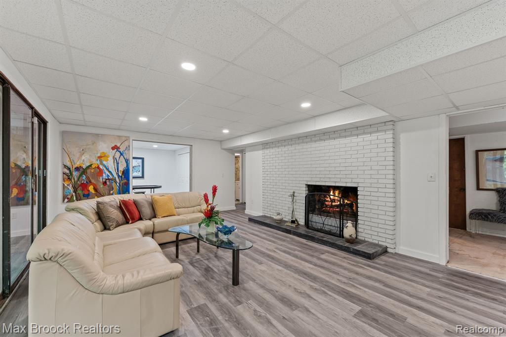 4355 Middleton Drive, Bloomfield Hills, MI 48302 — Photo 23