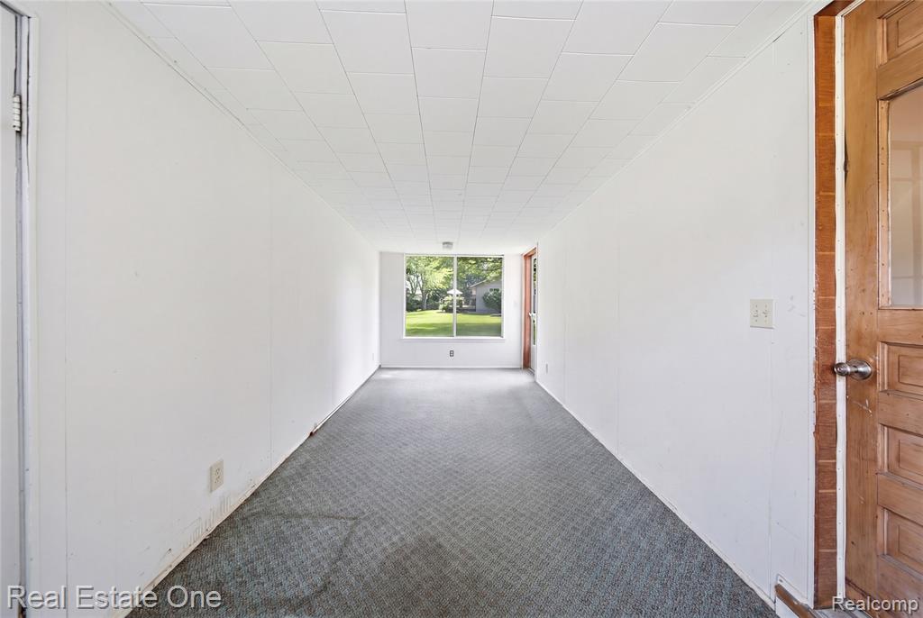 665 S Howell Street, Pinckney, MI 48169 — Photo 4