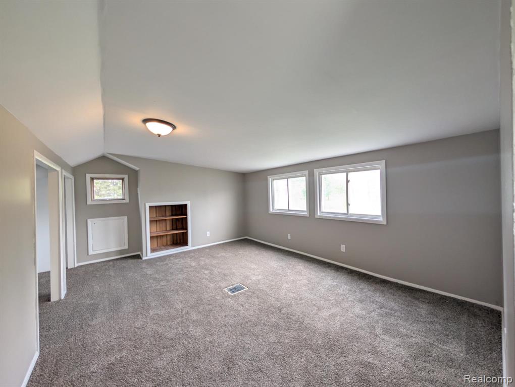 7032 Neff Road, Mount Morris, MI 48458 — Photo 3