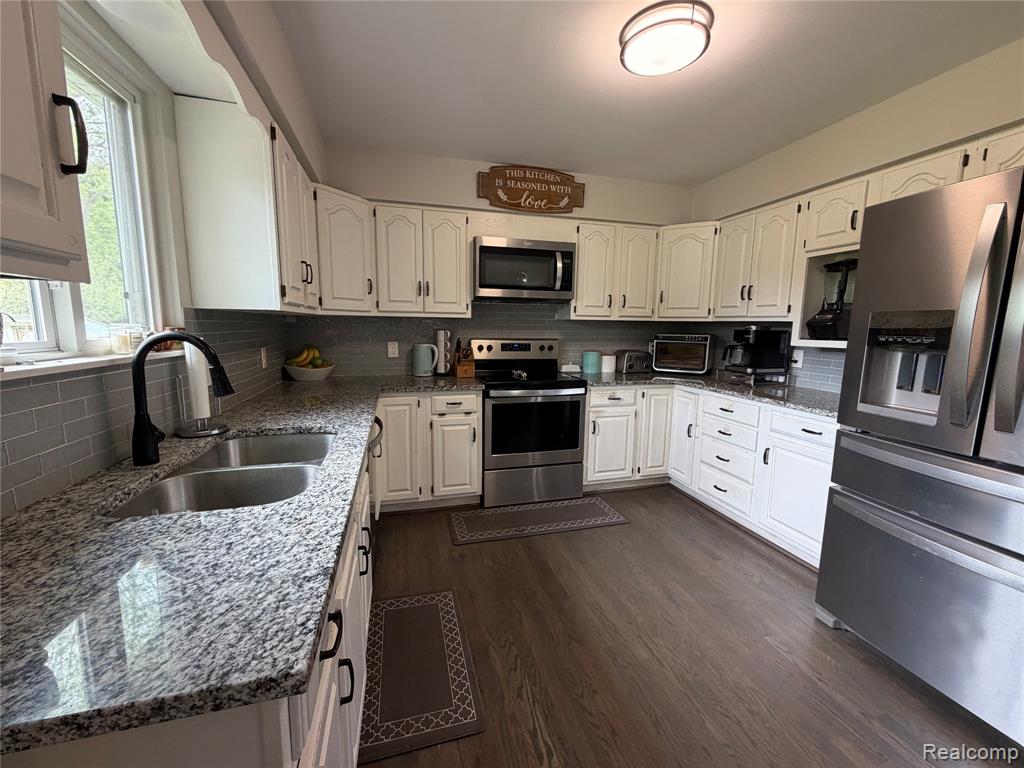2712 North Branch Road, North Branch, MI 48461 — Photo 14