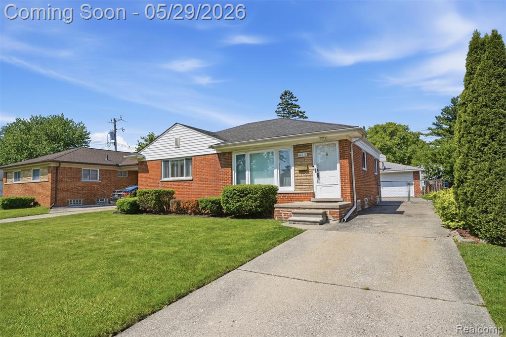 24237 Roxana Avenue, Eastpointe, MI 48021 — Photo 3
