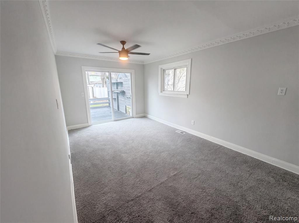 916 Longfellow Avenue, Royal Oak, MI 48067 — Photo 14