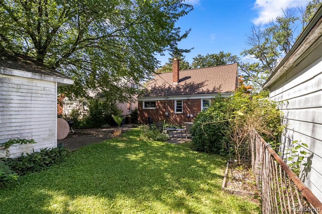 9584 Wormer, Redford, MI 48239 — Photo 9