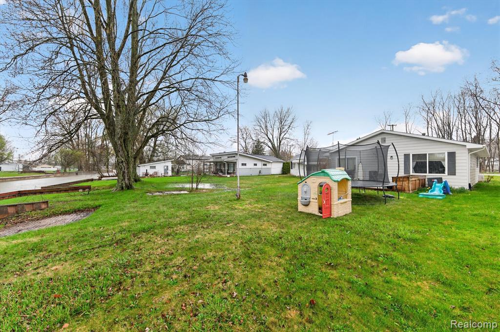 433 Walnut Drive, East China, MI — Photo 28
