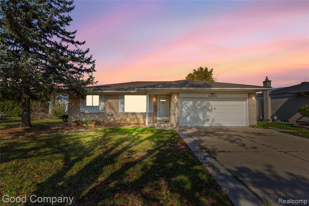 22048 Hampton Court, Woodhaven, MI 48183 — front exterior