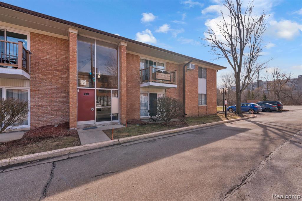 1201 Island Drive, 102, Ann Arbor, MI 48105 — Photo 15