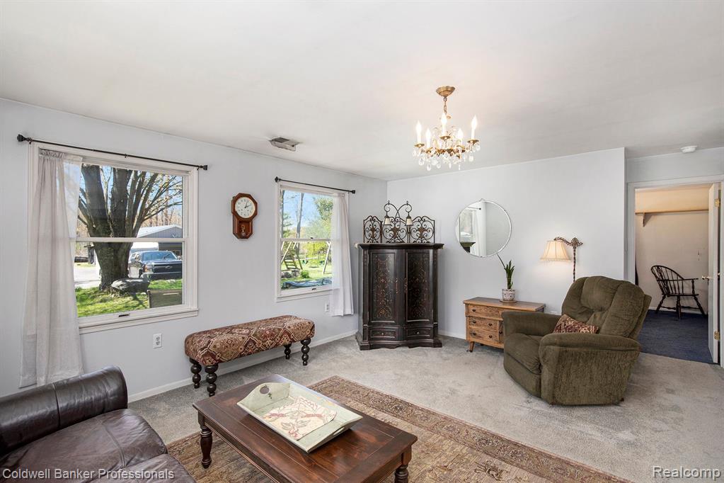 2574 S LAKE PLEASANT Road, Metamora, MI 48455 — Photo 4