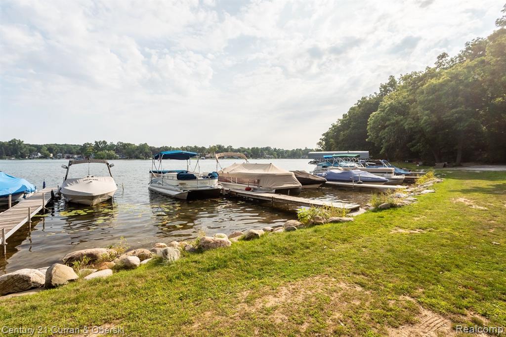 7064 CEDARBANK Drive, West Bloomfield, MI 48324 — Photo 77