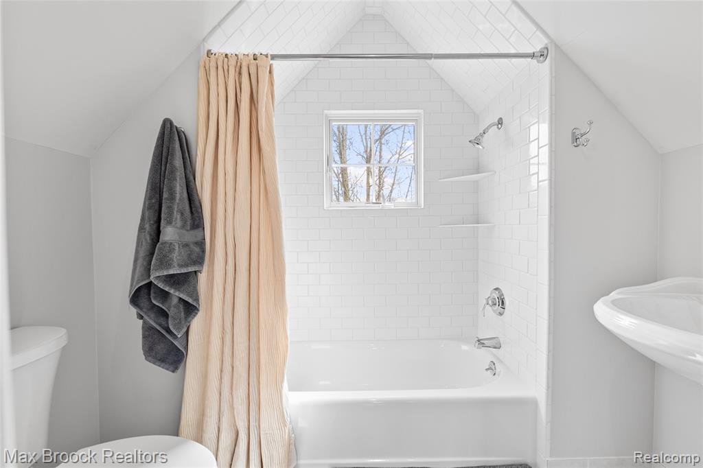 570 Pierce Street, Birmingham, MI 48009 — Photo 23