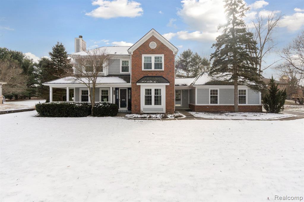 2086 CUMBERLAND Drive, Brighton, MI 48114 — Photo 2