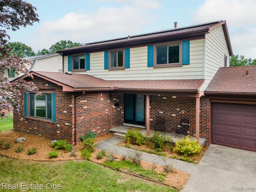 635 RANDALL, Troy, MI 48085 — Photo 2